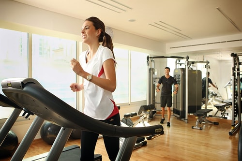 Studio Suite Apartment Near Mashreq Metro Station 12 Luxury Bookings