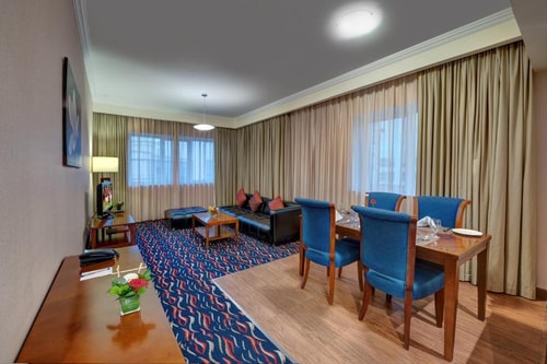 Two Bedroom Suite Near Mashreq Metro Station Ab 2 Luxury Bookings