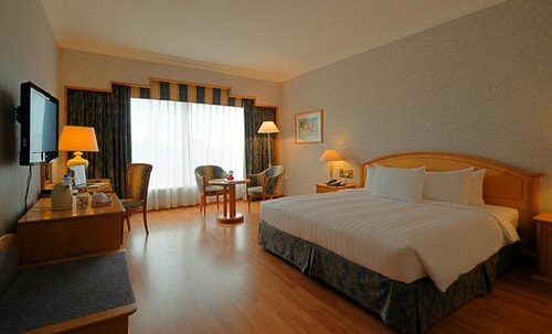 Furnished Standard Room in Hamdan Street Abu Dhabi 2 Luxury Bookings