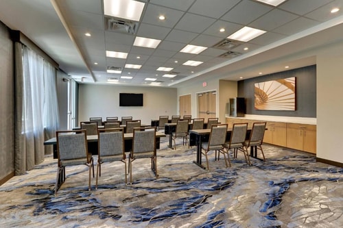 King Room Near University of Dallas DAL 13 Luxury Bookings
