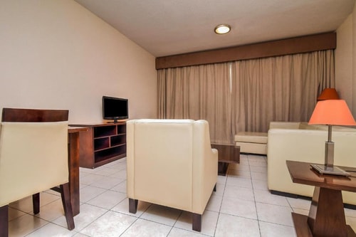 One Bedroom Apartment Walk from Ibn Battuta Mall 6 Luxury Bookings