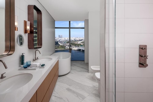 3 Bedroom Apartment Creek View Near Jewel Creek 8 Luxury Bookings