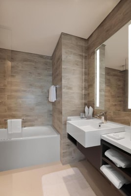Luxury One Bedroom Apartment Near Circle Mall 7 Luxury Bookings