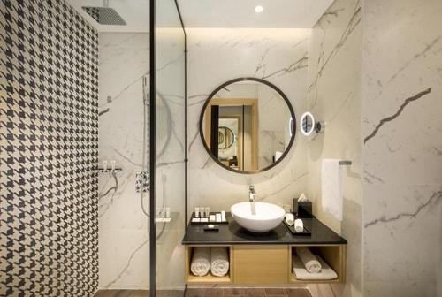 Deluxe Room Near Mall Of Emirates Ah 6 Luxury Bookings