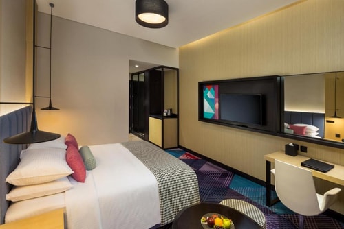 Deluxe Room Near Mall Of Emirates Ah 2 Luxury Bookings