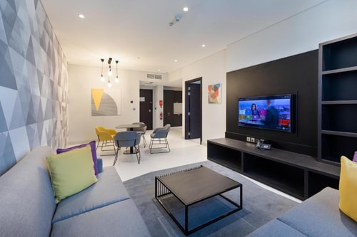 2 Bedroom Apartment Near Al Qiyadah Metro Station 2 Luxury Bookings