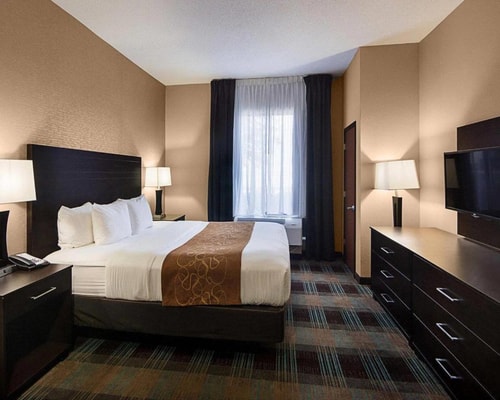King Suite Near Maddies Baseball Field HOU 1 Luxury Bookings
