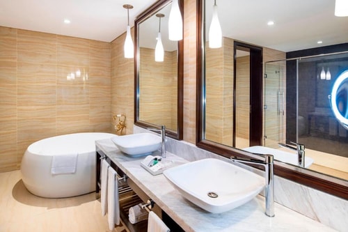 Luxury Business Suite Near Ittihad Park Sharjah 3 Luxury Bookings