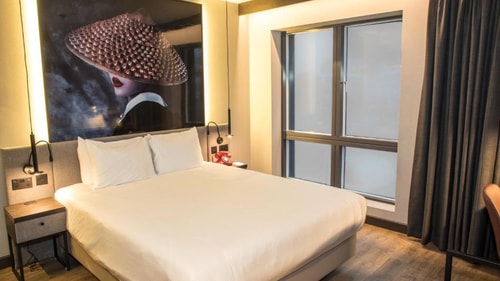 Standard Room Near Blue Canary Studio LON 2 Luxury Bookings