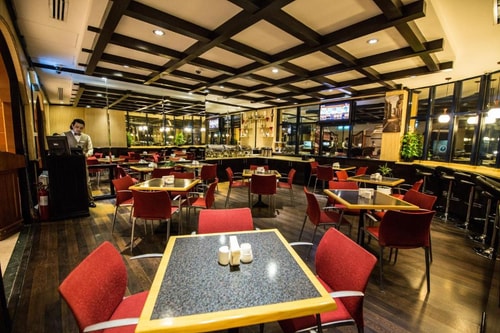 One Bedroom Apartment Near Al Tawi Building 2 18 Luxury Bookings