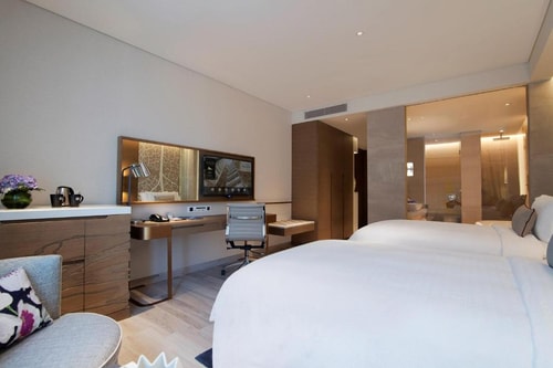 King Room Near Marfa Tower By Luxury Bookings 2 Luxury Bookings