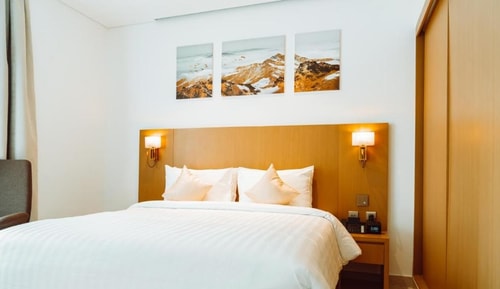 Two Bedroom Apartment Near Community Park JVC 0 Luxury Bookings