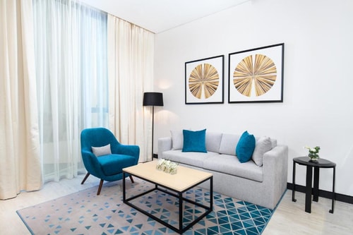 One Bedroom Apartment Walk from Mall Of Emirates 2 Luxury Bookings