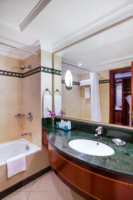 Executive Suite near Capital park 13 Luxury Bookings