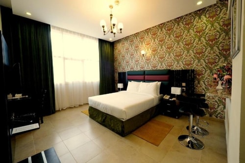 Studio Apartment Near Mashreq Metro Station 3 Luxury Bookings