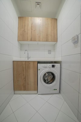 One Bedroom Apartment Near National Supermarket 8 Luxury Bookings