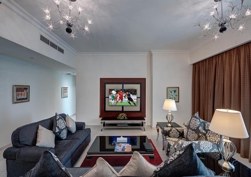 One Bedroom Apartment Near Marina Scape Mall Ab 5 Luxury Bookings