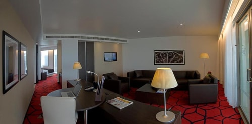 Luxury One Bedroom Suite Room in Yas Island 4 Luxury Bookings