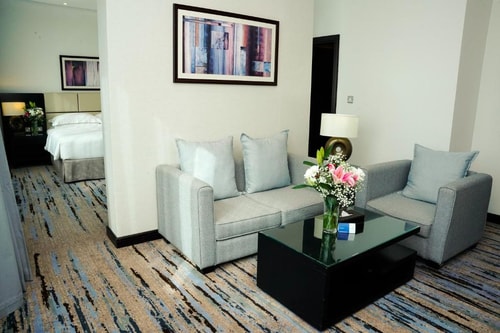 Quartz Studio Next to Medinat Zayed Shopping Mall 8 Luxury Bookings
