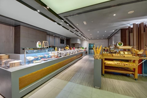 Standard Room Near Lulu hypermarket Al Majaz 9 Luxury Bookings