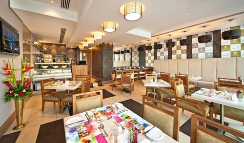 Premier Suite Near Ghurair Al Ojaan Mosque 7 Luxury Bookings