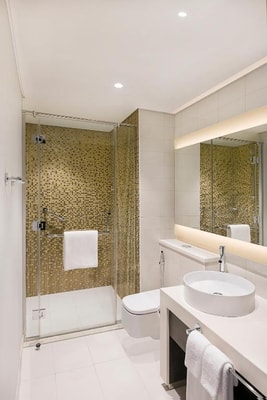 Standard Room Near Dubai Driving Center 5 Luxury Bookings