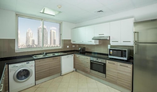 Deluxe Three Bedroom Apartment In Marina Ab 15 Luxury Bookings