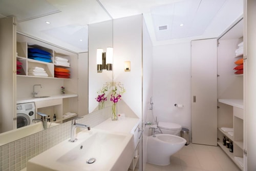Three Bedroom Apartment Near Deserted Drive Park 8 Luxury Bookings
