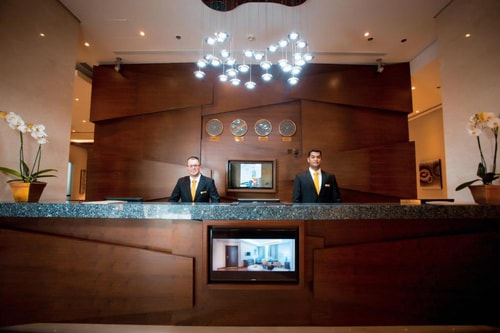 Superior Room Near Mall Of Emirates 14 Luxury Bookings