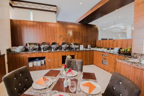Superior Room Near Mall Of Emirates 15 Luxury Bookings