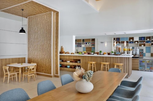 King Studio Near DXB Airport By Luxury Bookings 26 Luxury Bookings