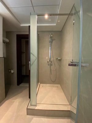 One Bedroom Apartment Near American Hospital 13 Luxury Bookings