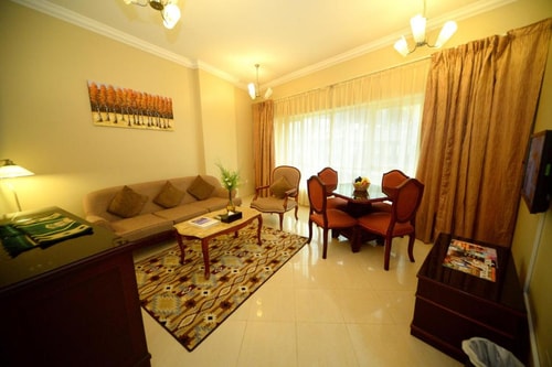 Studio Apartment Near Al Khan Beach 6 Luxury Bookings