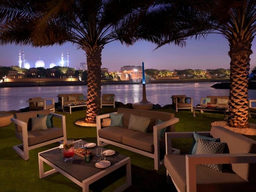 Junior King Suite Near Department of Education AUH 10 Luxury Bookings