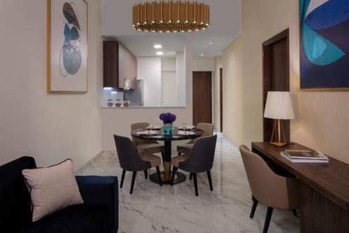 Studio Apartment Near The Media Lounge Palm Ab 14 Luxury Bookings