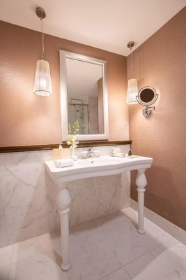 Classic Room Near Banan Beach By Luxury Bookings 12 Luxury Bookings