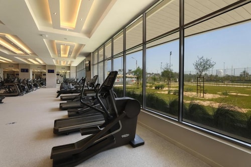 Executive Suite Near Khor Al Maqta Park 11 Luxury Bookings