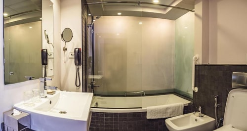 One Bedroom Apartment In Marina By Luxury Bookings 8 Luxury Bookings