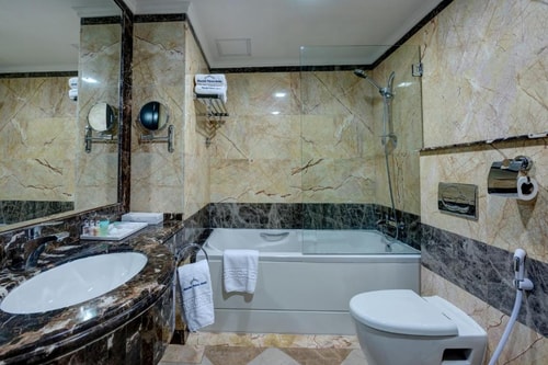 Family Suite Near Al Mamzar Park Sharjah 14 Luxury Bookings