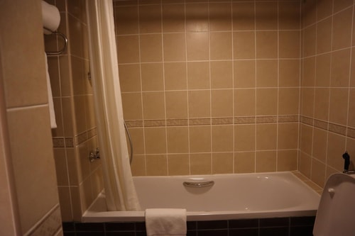 Standard Room Near By Al Mariah Mall 15 Luxury Bookings