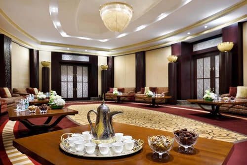 One Bedroom Apartment Near We Mart Supermarket 10 Luxury Bookings