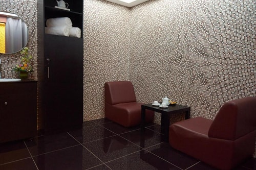 Deluxe Room Near Mashreq Metro Station 9 Luxury Bookings