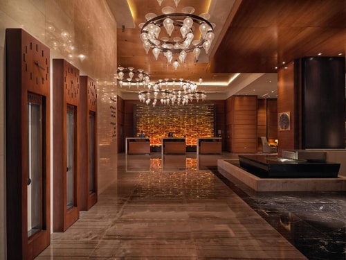 Deluxe King Or Twin Room Near Galleria Mall 6 Luxury Bookings