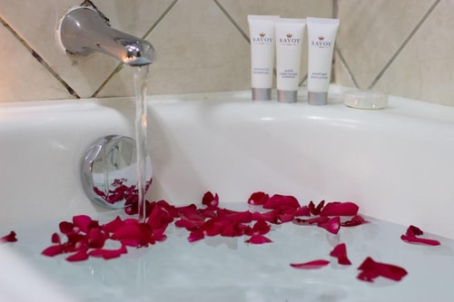 Executive Studio Near City Mart By Luxury Bookings 9 Luxury Bookings