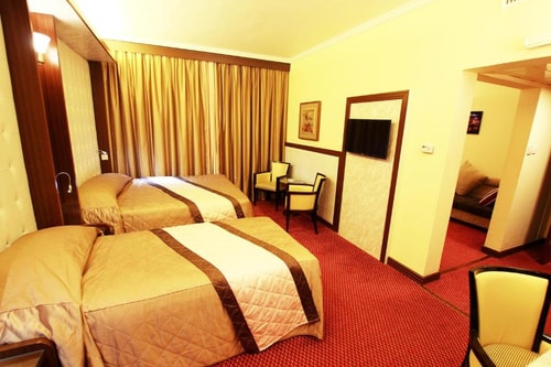 Deluxe suite Near Habib Bank Baniyas 14 Luxury Bookings