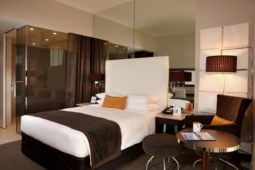 1 Bedroom Suite near Sharjah International Airport 8 Luxury Bookings