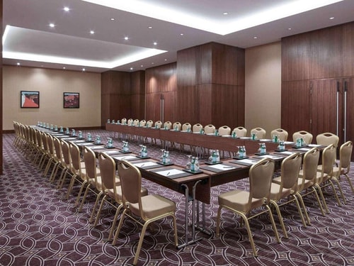 Classic Suite near Al Ghurair Centre 25 Luxury Bookings