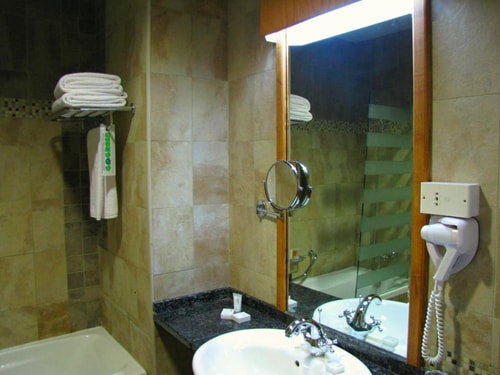 Two Bedroom Apartment Near Pak Darbar Restaurant 6 Luxury Bookings