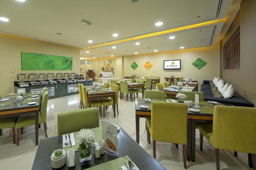 Studio Apartment Near Pak Darbar Restaurant 15 Luxury Bookings