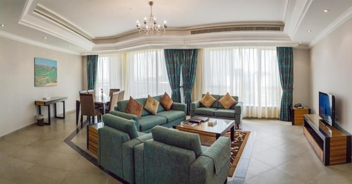 Three Bedroom Apartment Near Al Majaaz Splash Park 16 Luxury Bookings